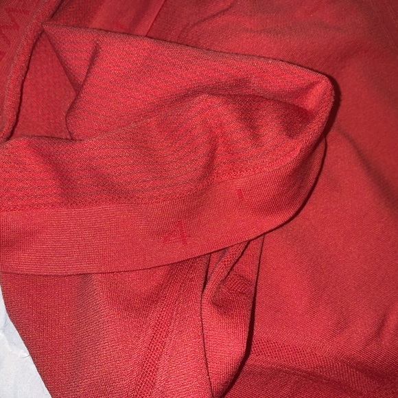 Tank - Picture 4 of 4